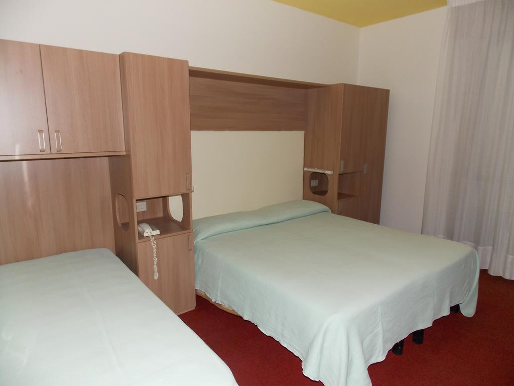 Hotel Colorado ليدو دي يسولو المظهر الخارجي الصورة