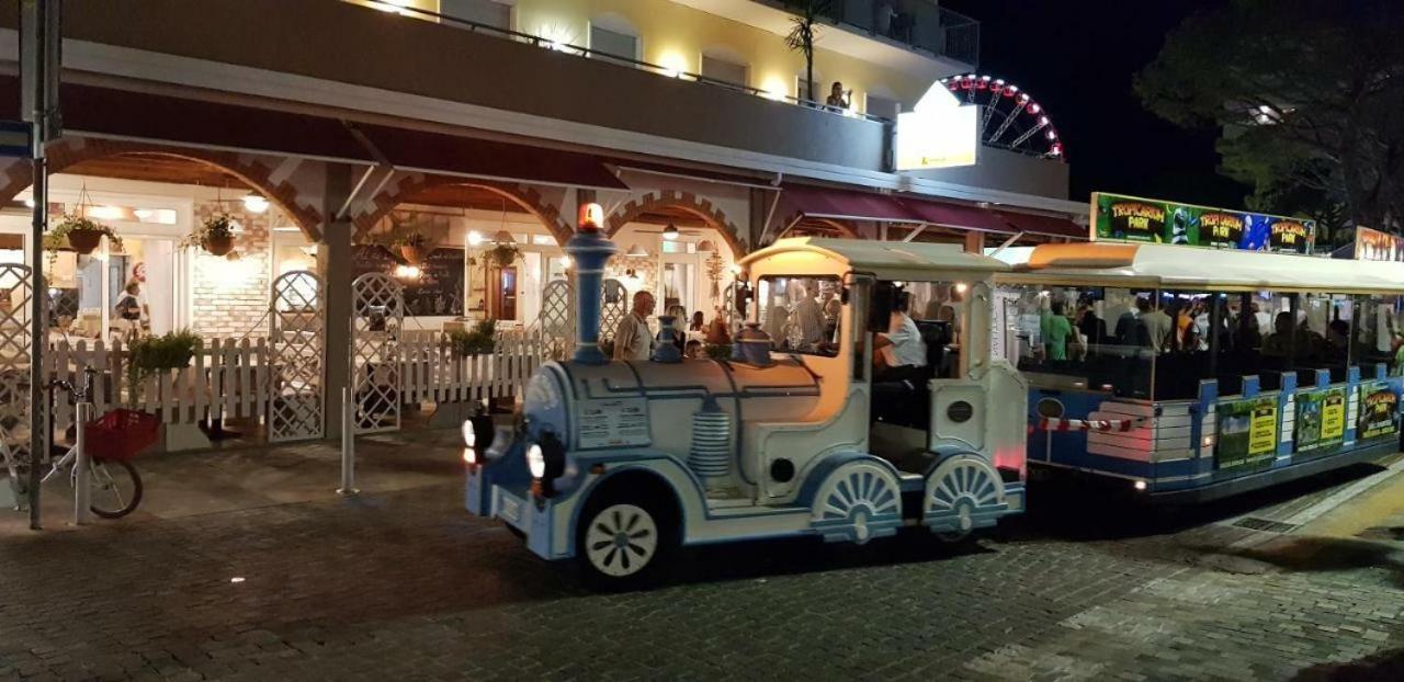 Hotel Colorado ليدو دي يسولو المظهر الخارجي الصورة