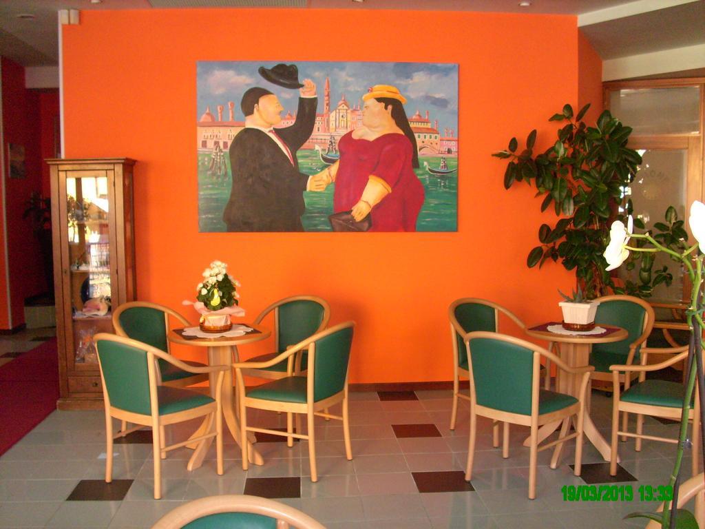 Hotel Colorado ليدو دي يسولو المظهر الخارجي الصورة